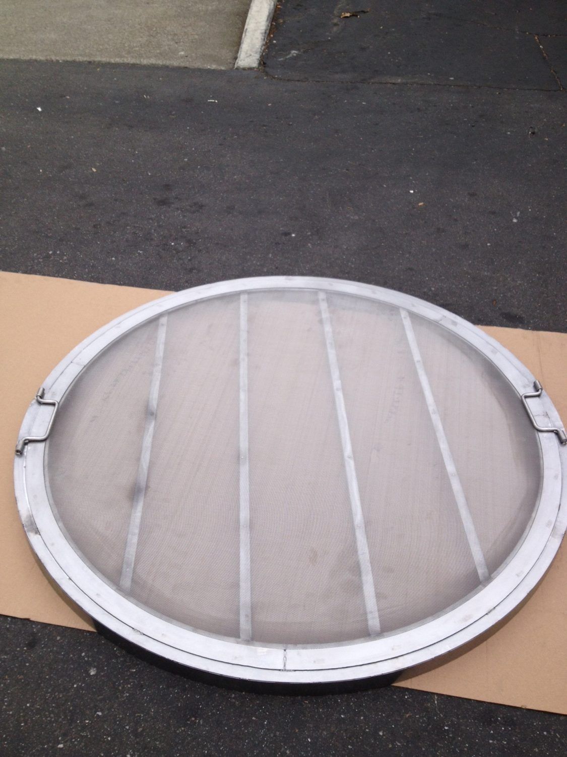 Framed Mesh Lid